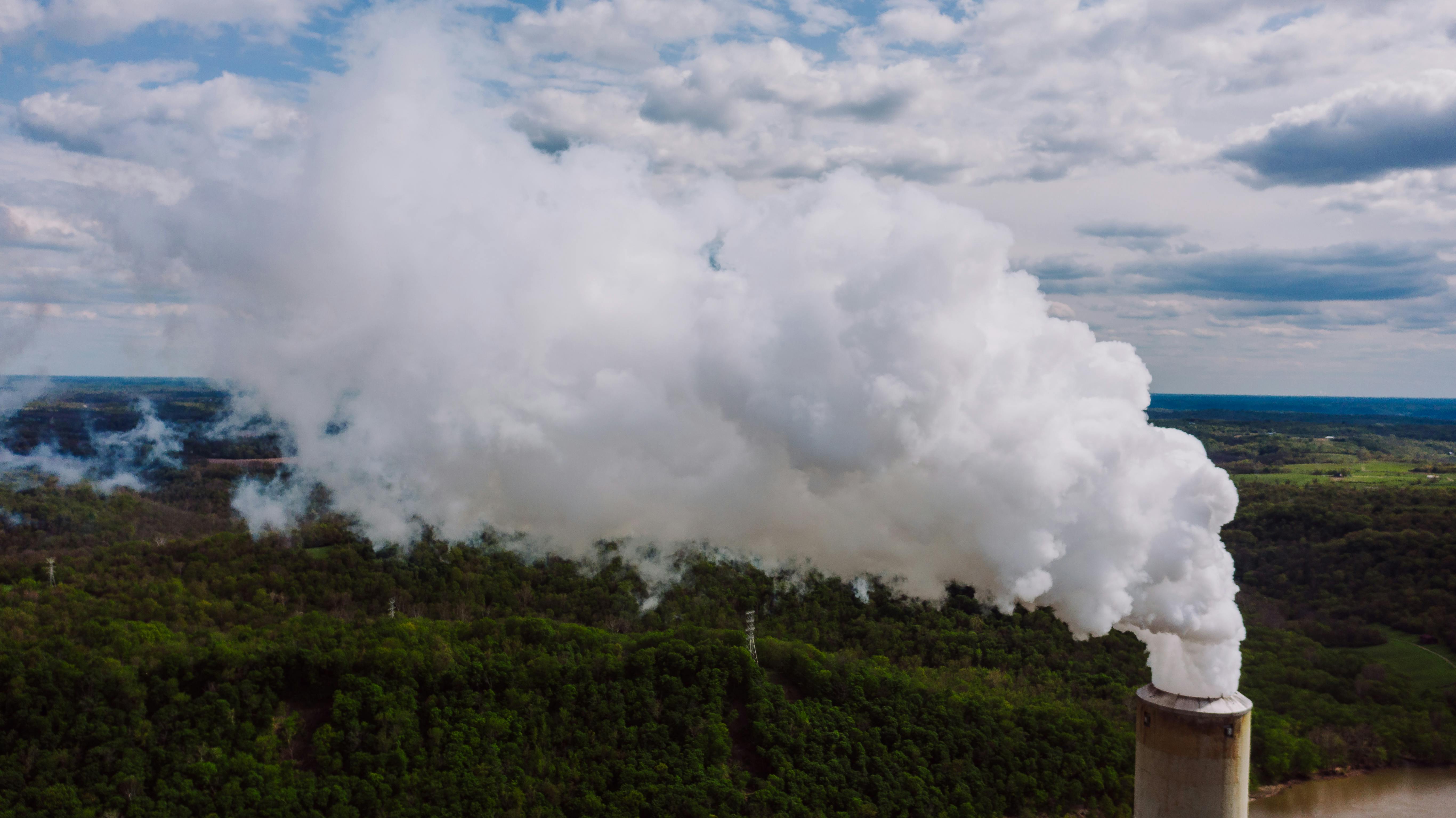 Environmental Stress and VO₂ Max: How Heat, Altitude, and Pollution Shape Your Fitness